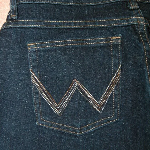 Q-Baby Wranglers Jeans Women’s 5/6 x 36 Dark Wash - Picture 6 of 11